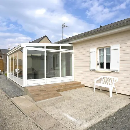 Gorgeous In Creances-plage Casa vacanze