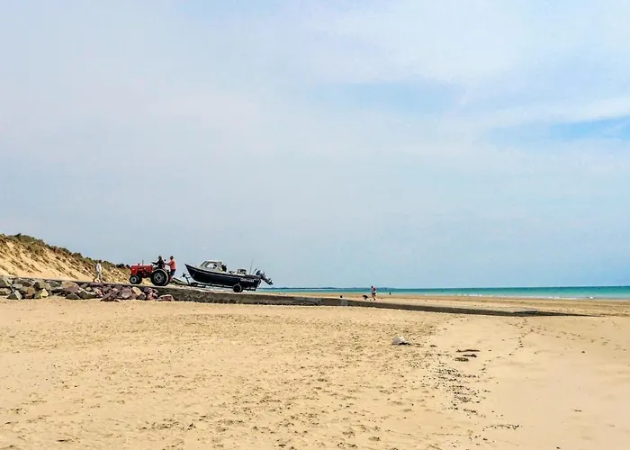 Gorgeous In Creances-plage Hébergement de vacances