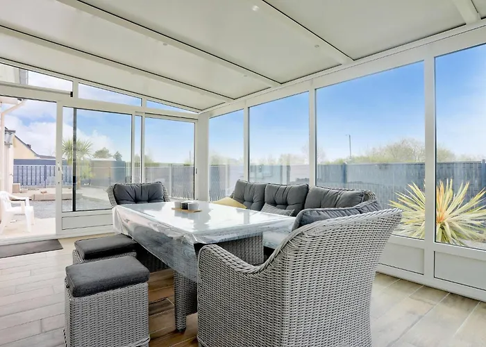 Gorgeous In Creances-plage