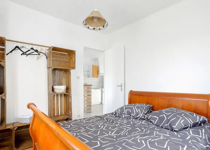 Gorgeous In Creances-plage Hébergement de vacances *