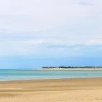 Gorgeous In Creances-plage Hébergement de vacances
