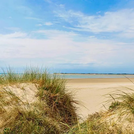 Gorgeous In Creances-plage بيت للعطل *