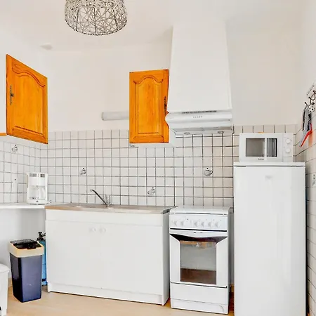 Gorgeous In Creances-plage